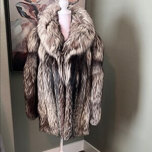 Luxurious‎ Silver Fox Fur Coat in Black and Cream